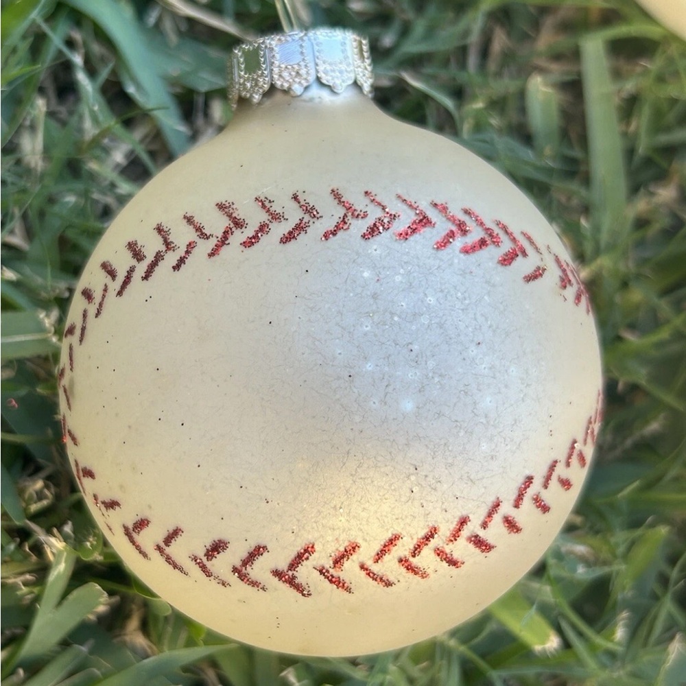 Vintage Baseball Christmas Ornaments Lot Of‎ 6 Off White Red Glitter - Picture 2 of 6